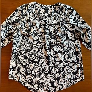 Ann Taylor Size Large Black and White Shirt